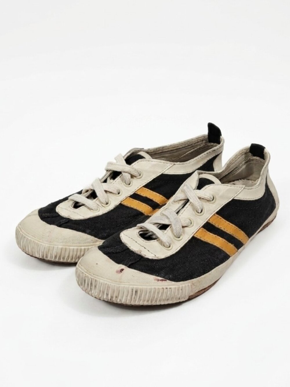 RE/DONE 90s Low Top Canvas Sneakers Black Yellow Stripe Brazil EU 40 US 9 Retro